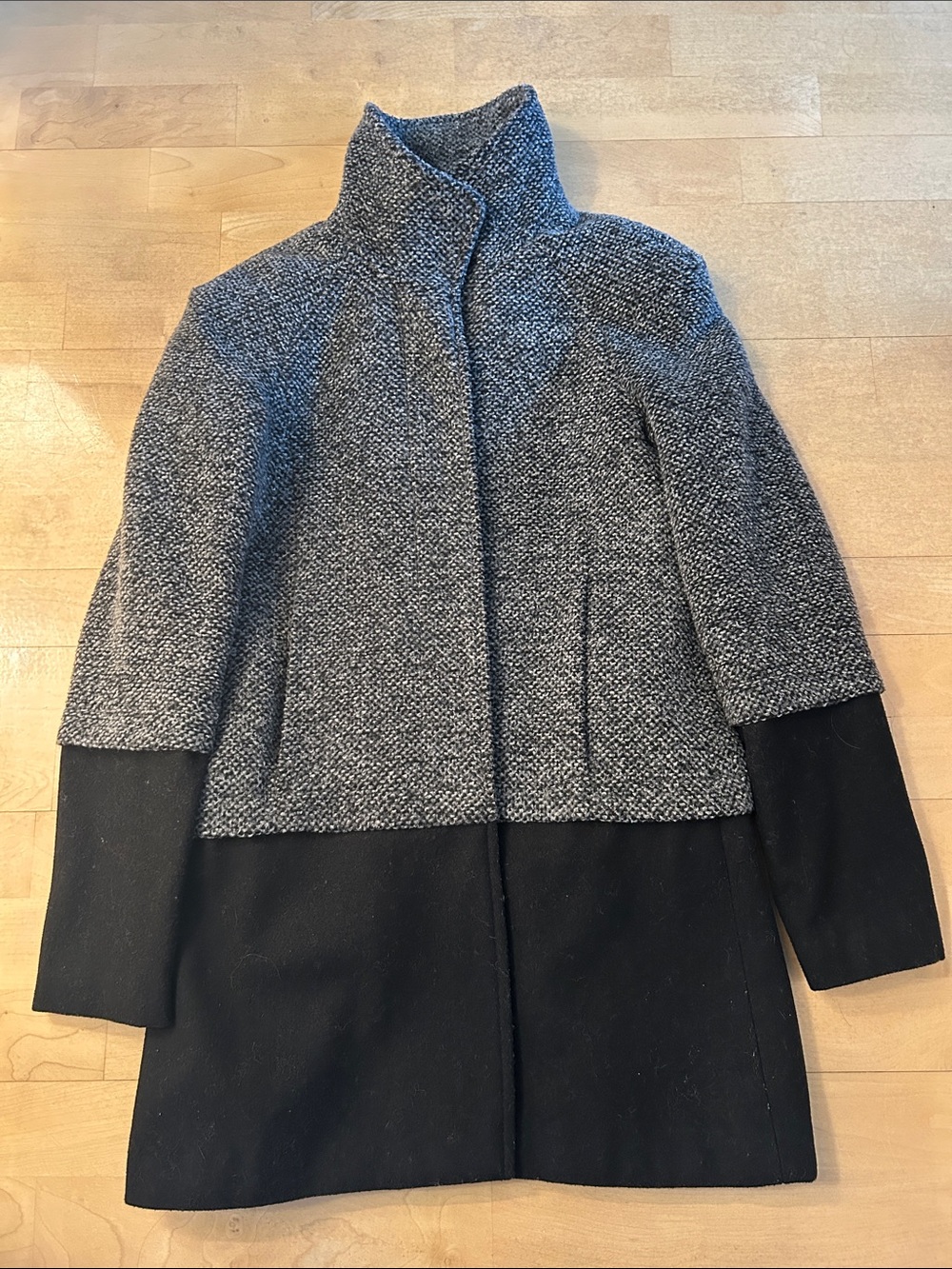 Womens Two-Tone Grey and Black Jacket Coat